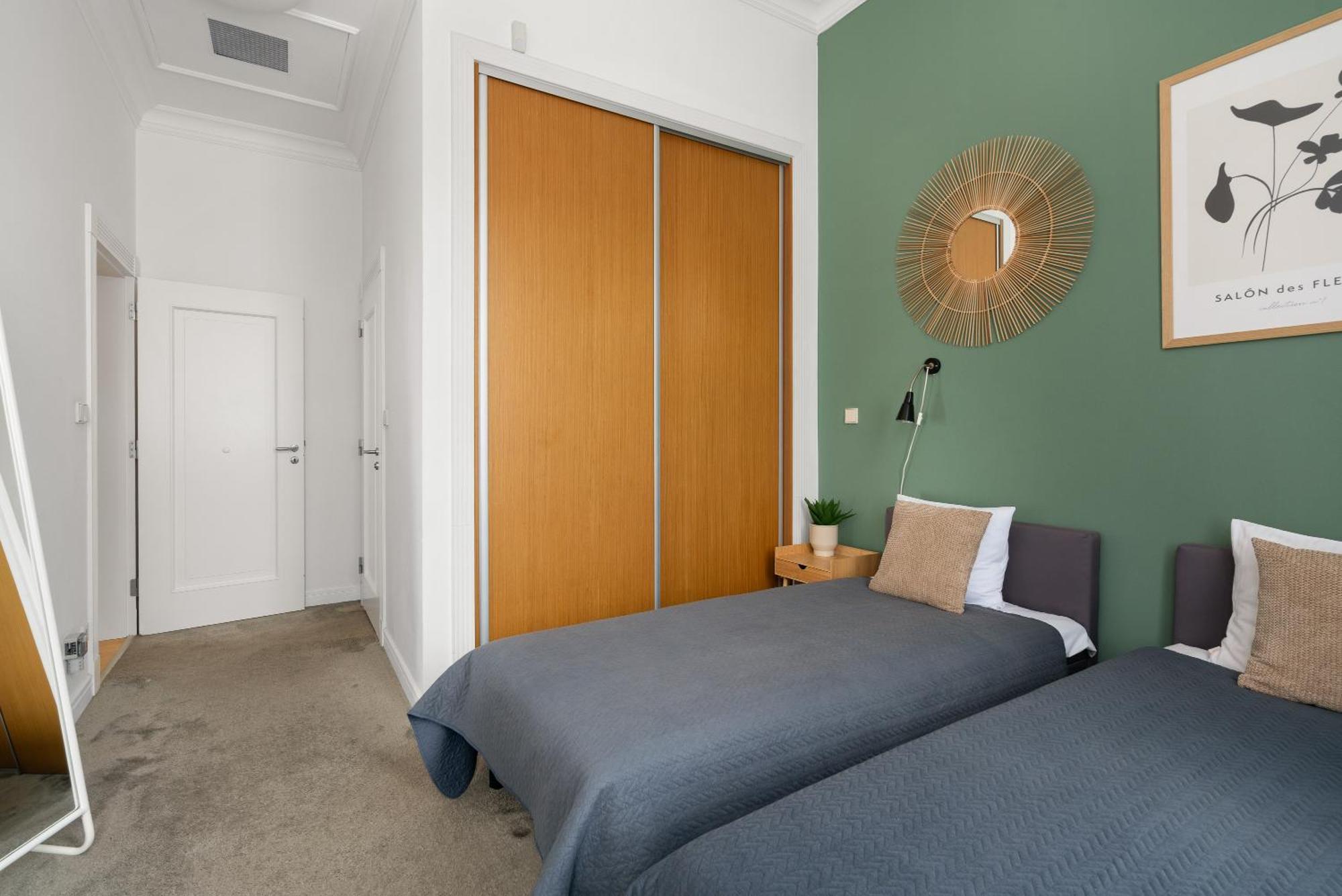 Apartament Golden Market Square - 3rooms, 90m2 Of Comfort & Quiet - As R502
