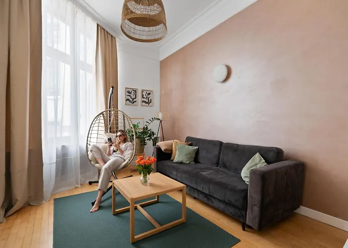 Golden Market Square - 3Rooms, 90M2 Of Comfort & Quiet - As Home Apartamenty R502