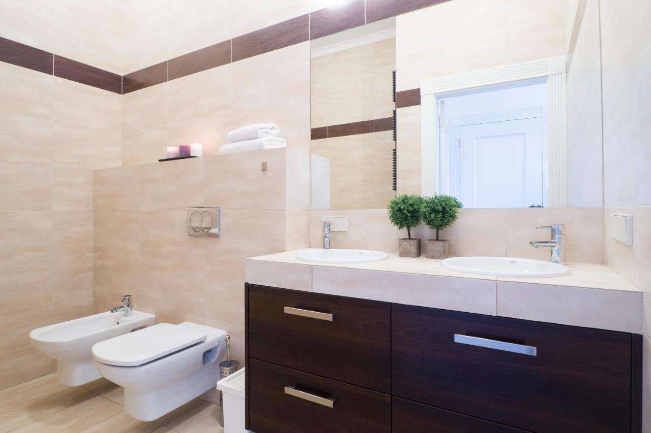 Apartment Golden Market Square - 3rooms, 90m2 Of Comfort & Quiet - As R502 *
