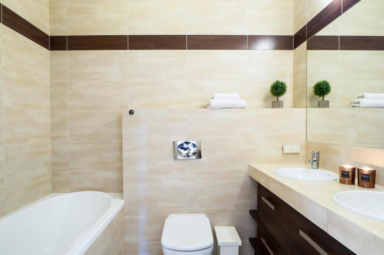Golden Market Square - 3rooms, 90m2 Of Comfort & Quiet - As R502 Apartment *